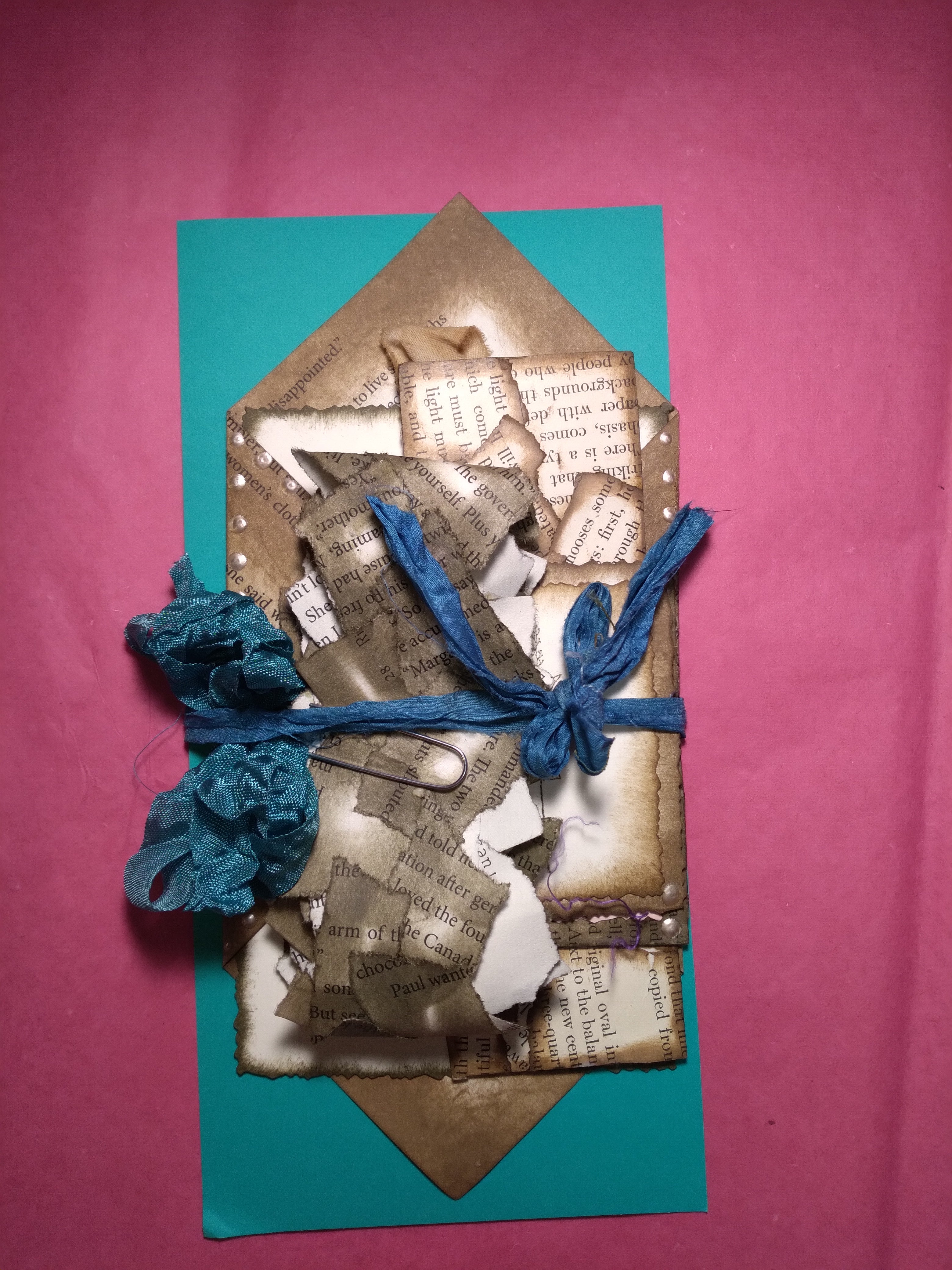 8 Piece Book Page Junk Journal Embellishment Set