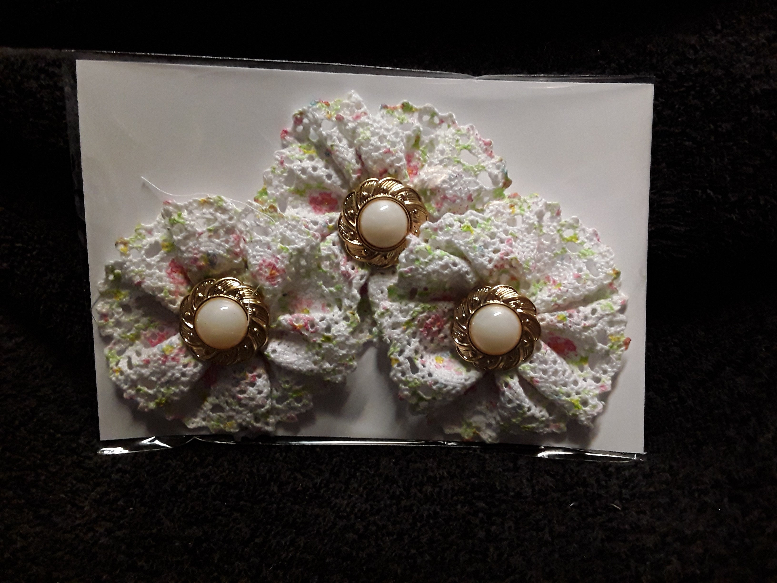 Lace Flowers in Pink and Green